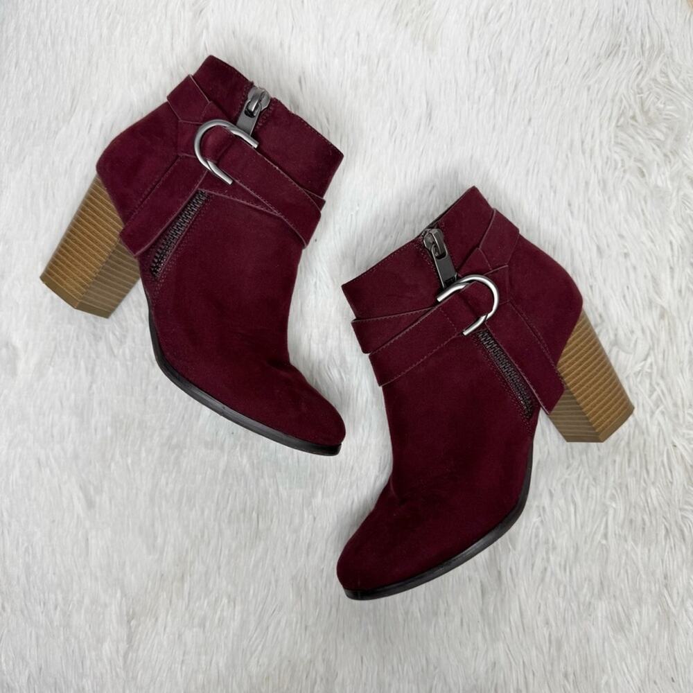 APT. 9 / Advisor maroon wine burgundy buckle heeled ankle booties / 8.5
